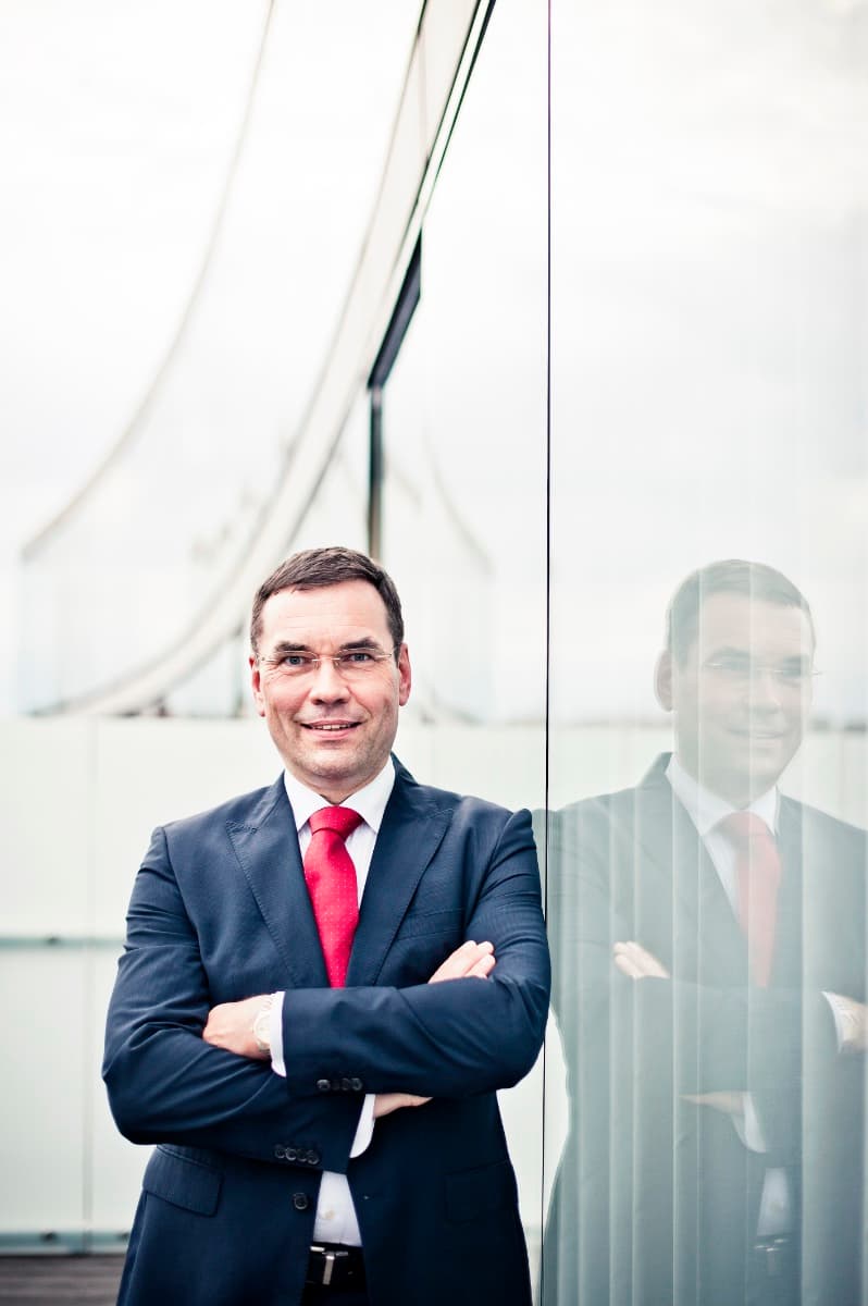 Portrait of Lutz Färber, attorney-at-law and Senior Legal Advisor